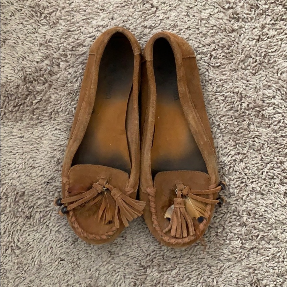 Minnetonka moccasins with feathers and tassels